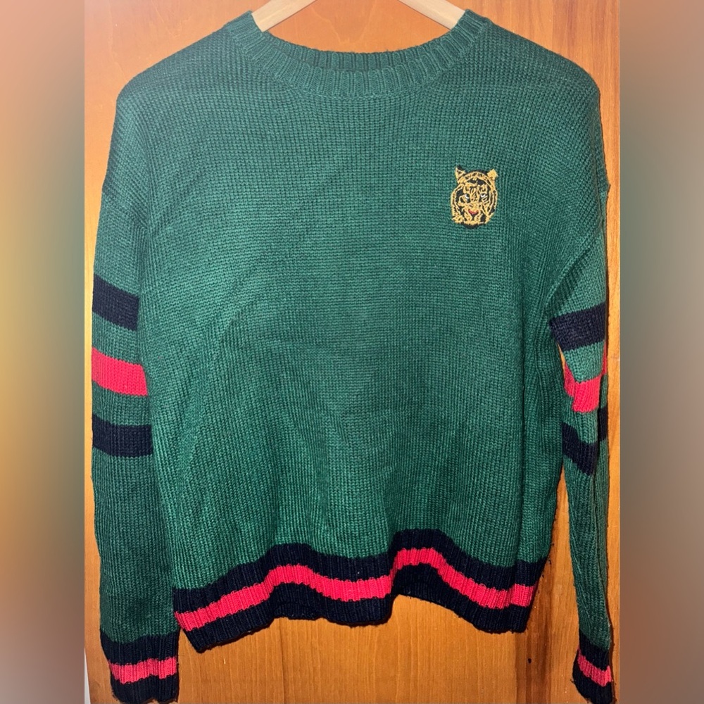 F21 Sweater 🐯